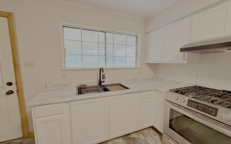 407 Howard Street, Shinnston, West Virginia 26431, 3 Bedrooms Bedrooms, 10 Rooms Rooms,2 BathroomsBathrooms,Single Family Detached,For Sale,Howard,10160587