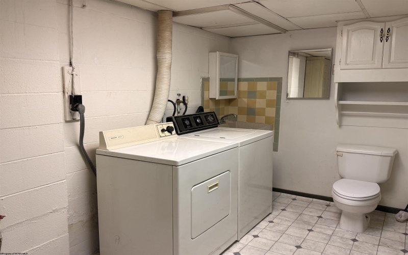 407 Howard Street, Shinnston, West Virginia 26431, 3 Bedrooms Bedrooms, 10 Rooms Rooms,2 BathroomsBathrooms,Single Family Detached,For Sale,Howard,10160587