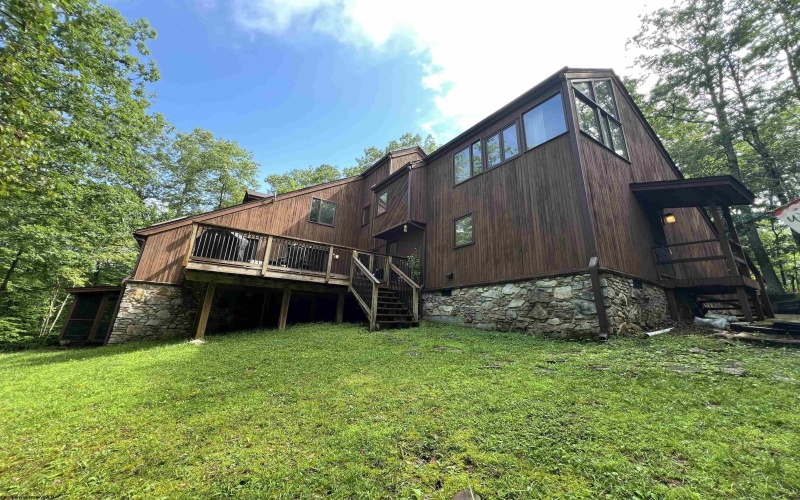 463 Eastwood Drive, Elkins, West Virginia 26241, 4 Bedrooms Bedrooms, 10 Rooms Rooms,2 BathroomsBathrooms,Single Family Detached,For Sale,Eastwood,10160588
