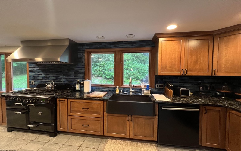463 Eastwood Drive, Elkins, West Virginia 26241, 4 Bedrooms Bedrooms, 10 Rooms Rooms,2 BathroomsBathrooms,Single Family Detached,For Sale,Eastwood,10160588