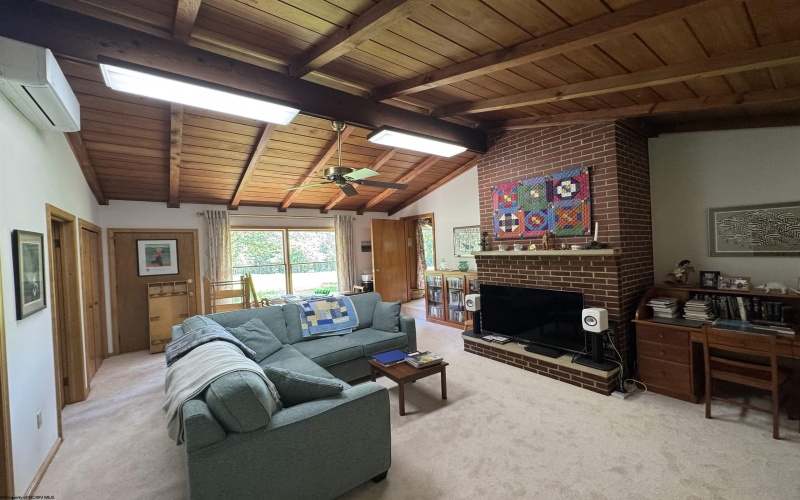 20 Mount Vista Drive, Buckhannon, West Virginia 26201, 4 Bedrooms Bedrooms, 9 Rooms Rooms,3 BathroomsBathrooms,Single Family Detached,For Sale,Mount Vista,10160585