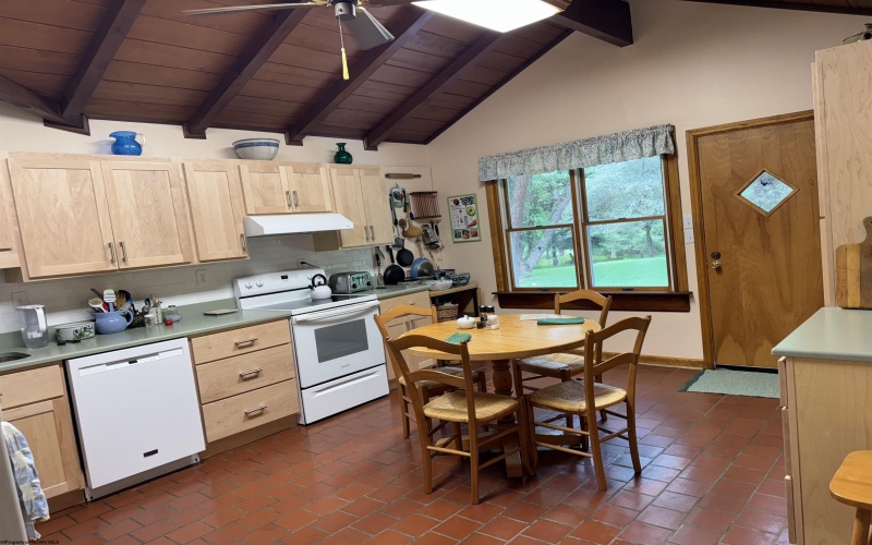 20 Mount Vista Drive, Buckhannon, West Virginia 26201, 4 Bedrooms Bedrooms, 9 Rooms Rooms,3 BathroomsBathrooms,Single Family Detached,For Sale,Mount Vista,10160585