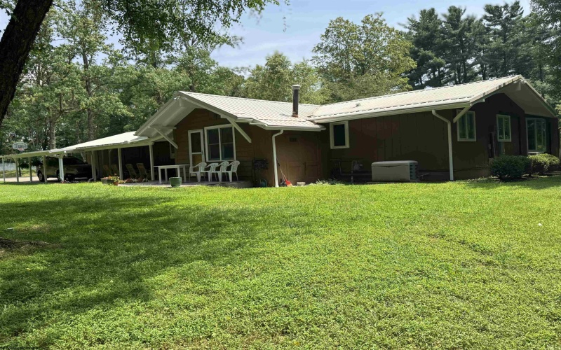 20 Mount Vista Drive, Buckhannon, West Virginia 26201, 4 Bedrooms Bedrooms, 9 Rooms Rooms,3 BathroomsBathrooms,Single Family Detached,For Sale,Mount Vista,10160585