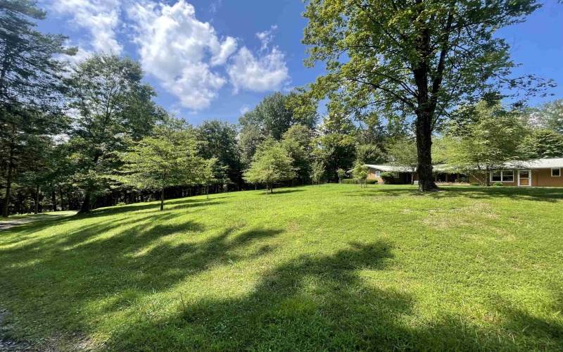 20 Mount Vista Drive, Buckhannon, West Virginia 26201, 4 Bedrooms Bedrooms, 9 Rooms Rooms,3 BathroomsBathrooms,Single Family Detached,For Sale,Mount Vista,10160585