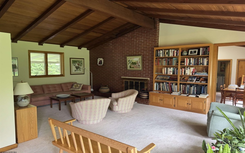 20 Mount Vista Drive, Buckhannon, West Virginia 26201, 4 Bedrooms Bedrooms, 9 Rooms Rooms,3 BathroomsBathrooms,Single Family Detached,For Sale,Mount Vista,10160585