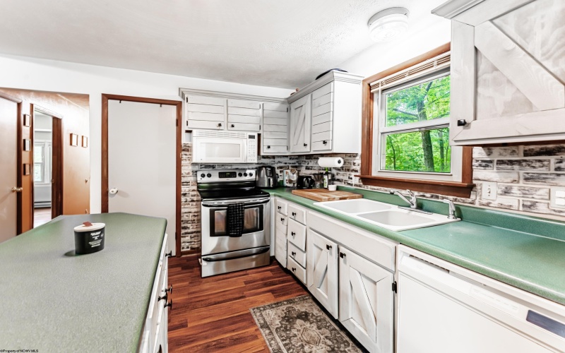 306 Brooke Avenue, Morgantown, West Virginia 26505, 3 Bedrooms Bedrooms, 5 Rooms Rooms,2 BathroomsBathrooms,Single Family Detached,For Sale,Brooke,10160593