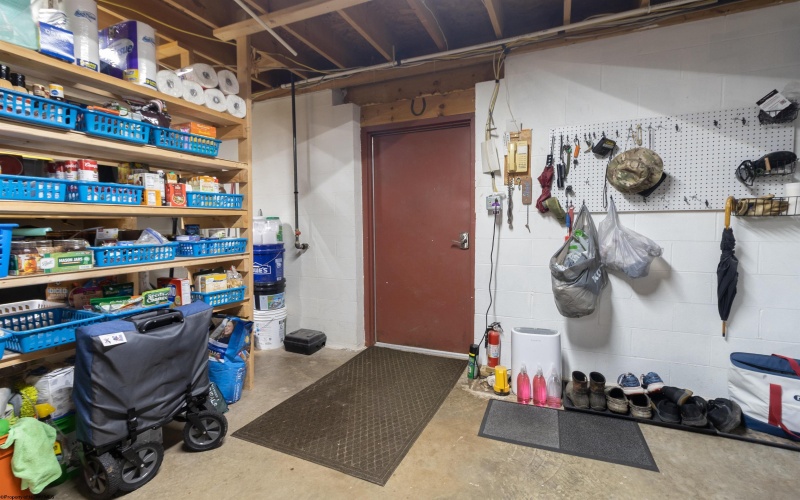 452 Kachina Road, Salem, West Virginia 26301, 2 Bedrooms Bedrooms, 5 Rooms Rooms,2 BathroomsBathrooms,Single Family Detached,For Sale,Kachina,10160591