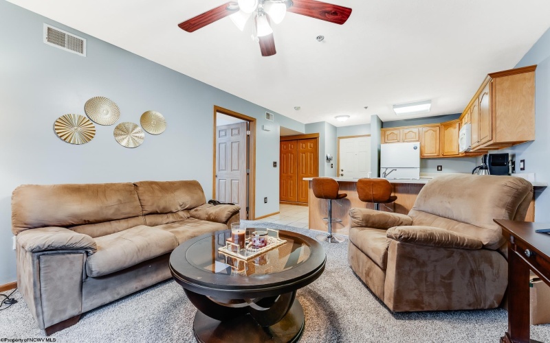 212 Creekside Drive, Morgantown, West Virginia 26508, 1 Bedroom Bedrooms, 2 Rooms Rooms,1 BathroomBathrooms,Single Family Attached,For Sale,Creekside,10160592
