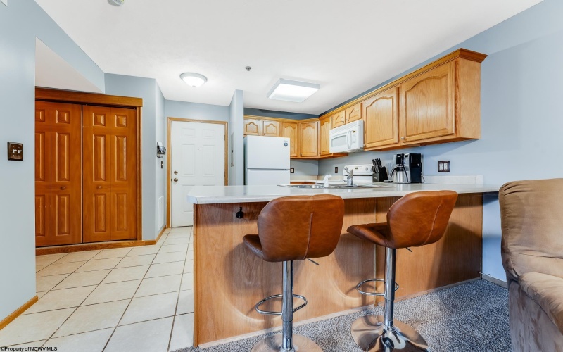 212 Creekside Drive, Morgantown, West Virginia 26508, 1 Bedroom Bedrooms, 2 Rooms Rooms,1 BathroomBathrooms,Single Family Attached,For Sale,Creekside,10160592