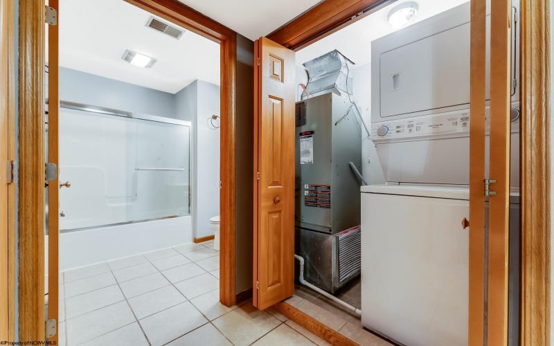 212 Creekside Drive, Morgantown, West Virginia 26508, 1 Bedroom Bedrooms, 2 Rooms Rooms,1 BathroomBathrooms,Single Family Attached,For Sale,Creekside,10160592