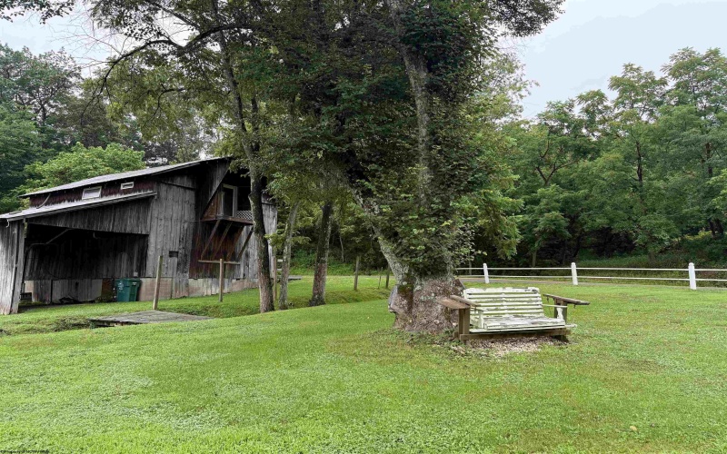 12 Hughes River Road, West Union, West Virginia 26456, 3 Bedrooms Bedrooms, 10 Rooms Rooms,2 BathroomsBathrooms,Single Family Detached,For Sale,Hughes River,10160596