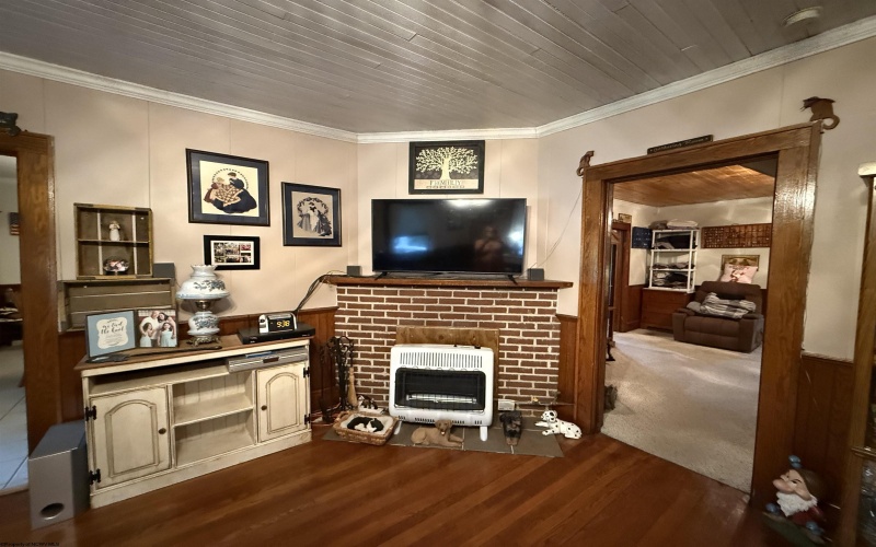 12 Hughes River Road, West Union, West Virginia 26456, 3 Bedrooms Bedrooms, 10 Rooms Rooms,2 BathroomsBathrooms,Single Family Detached,For Sale,Hughes River,10160596