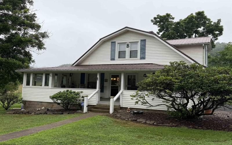 12 Hughes River Road, West Union, West Virginia 26456, 3 Bedrooms Bedrooms, 10 Rooms Rooms,2 BathroomsBathrooms,Single Family Detached,For Sale,Hughes River,10160596