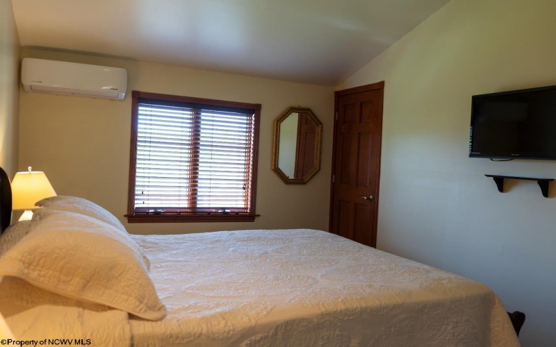 295 Ooga Ooga Lane, Valley Grove, West Virginia 26060, 3 Bedrooms Bedrooms, 8 Rooms Rooms,3 BathroomsBathrooms,Single Family Detached,For Sale,Ooga Ooga,10159074