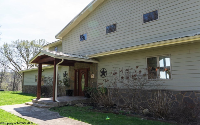 295 Ooga Ooga Lane, Valley Grove, West Virginia 26060, 3 Bedrooms Bedrooms, 8 Rooms Rooms,3 BathroomsBathrooms,Single Family Detached,For Sale,Ooga Ooga,10159074