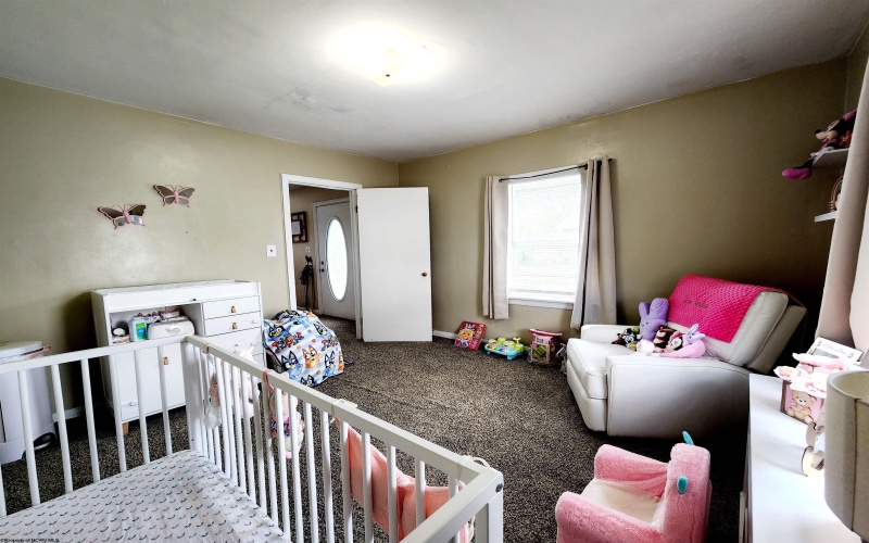 82 Pleasant Street, Masontown, West Virginia 26542, 3 Bedrooms Bedrooms, 6 Rooms Rooms,2 BathroomsBathrooms,Single Family Detached,For Sale,Pleasant,10160616