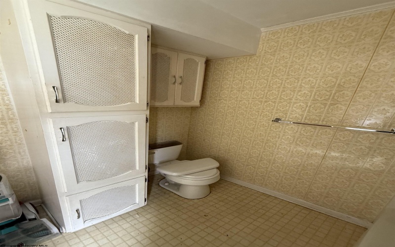 1636 20th Street, Clarksburg, West Virginia 26301, 3 Bedrooms Bedrooms, 6 Rooms Rooms,1 BathroomBathrooms,Single Family Detached,For Sale,20th,10160613