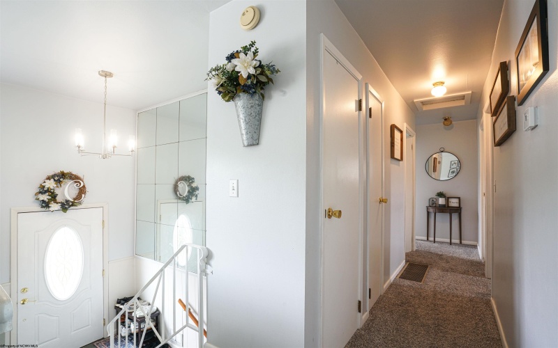 1223 Woodland Crescent, Fairmont, West Virginia 26554, 3 Bedrooms Bedrooms, 7 Rooms Rooms,1 BathroomBathrooms,Single Family Detached,For Sale,Woodland,10160609