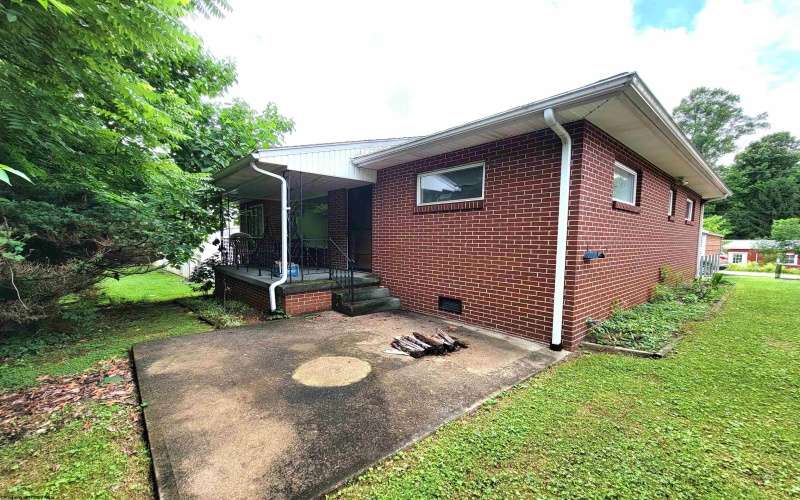69 Woodsboro Drive, Philippi, West Virginia 26416, 3 Bedrooms Bedrooms, 5 Rooms Rooms,1 BathroomBathrooms,Single Family Detached,For Sale,Woodsboro,10160605