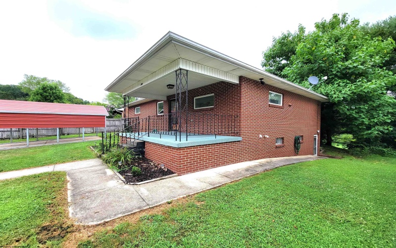 69 Woodsboro Drive, Philippi, West Virginia 26416, 3 Bedrooms Bedrooms, 5 Rooms Rooms,1 BathroomBathrooms,Single Family Detached,For Sale,Woodsboro,10160605