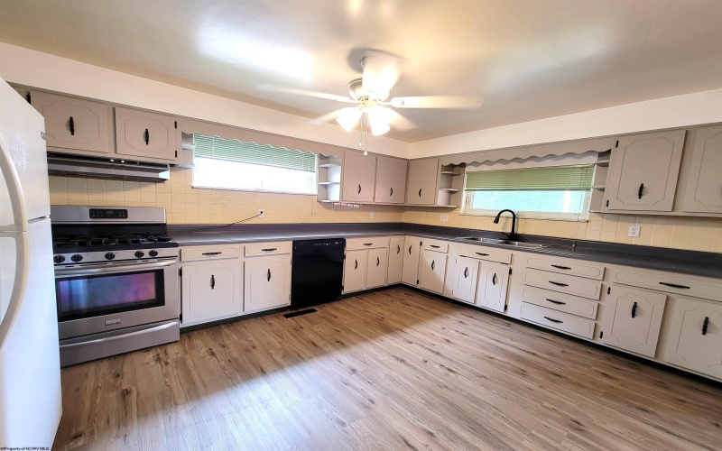 69 Woodsboro Drive, Philippi, West Virginia 26416, 3 Bedrooms Bedrooms, 5 Rooms Rooms,1 BathroomBathrooms,Single Family Detached,For Sale,Woodsboro,10160605