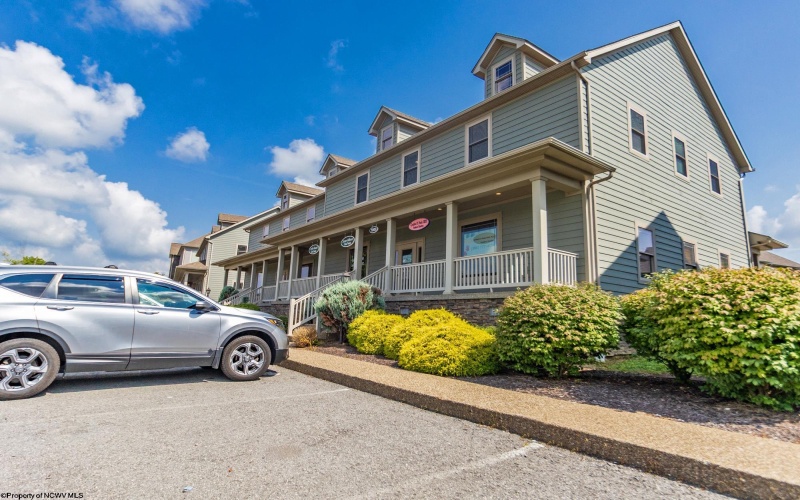 7000 Coombs Farm Drive, Morgantown, West Virginia 26508, ,Commercial/industrial,For Lease,Coombs Farm,10160614