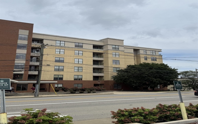 1117 University Avenue, Morgantown, West Virginia 26505, 2 Bedrooms Bedrooms, 5 Rooms Rooms,2 BathroomsBathrooms,Residential Rentals,For Rent,University,10160612