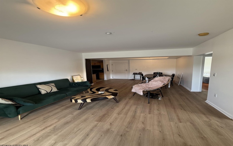 1117 University Avenue, Morgantown, West Virginia 26505, 2 Bedrooms Bedrooms, 5 Rooms Rooms,2 BathroomsBathrooms,Residential Rentals,For Rent,University,10160612