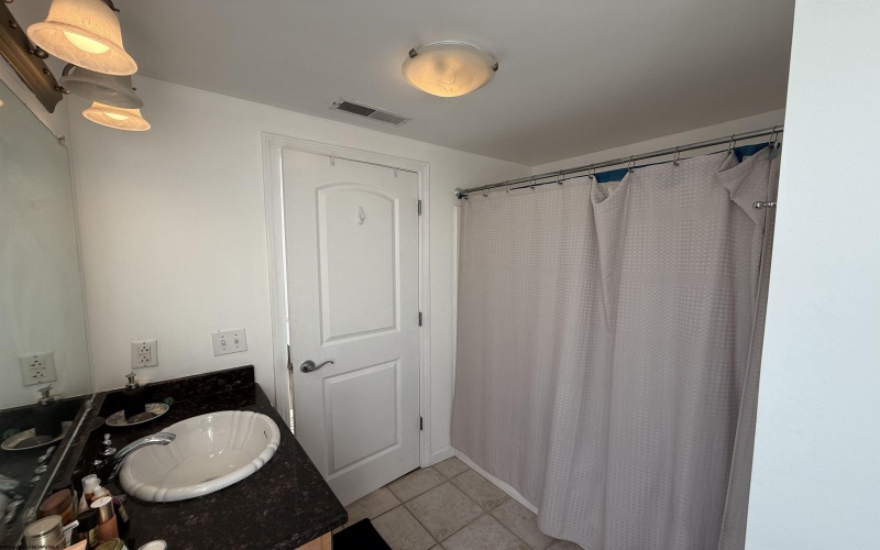 1117 University Avenue, Morgantown, West Virginia 26505, 2 Bedrooms Bedrooms, 5 Rooms Rooms,2 BathroomsBathrooms,Residential Rentals,For Rent,University,10160612