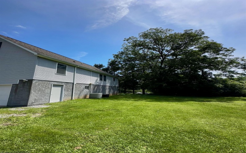 4085 Boyles Road, Clarksburg, West Virginia 26301, 4 Bedrooms Bedrooms, 8 Rooms Rooms,1 BathroomBathrooms,Single Family Detached,For Sale,Boyles,10160625