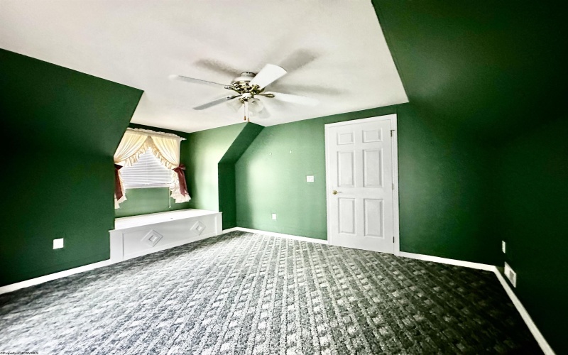 4085 Boyles Road, Clarksburg, West Virginia 26301, 4 Bedrooms Bedrooms, 8 Rooms Rooms,1 BathroomBathrooms,Single Family Detached,For Sale,Boyles,10160625
