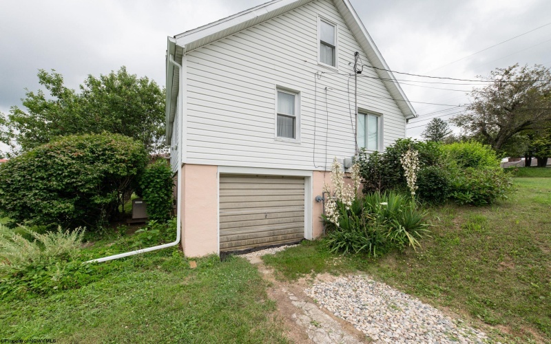 113 Miller Road, Kingwood, West Virginia 26537, 3 Bedrooms Bedrooms, 6 Rooms Rooms,2 BathroomsBathrooms,Single Family Detached,For Sale,Miller,10160626