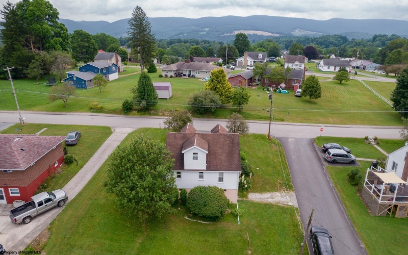 113 Miller Road, Kingwood, West Virginia 26537, 3 Bedrooms Bedrooms, 6 Rooms Rooms,2 BathroomsBathrooms,Single Family Detached,For Sale,Miller,10160626