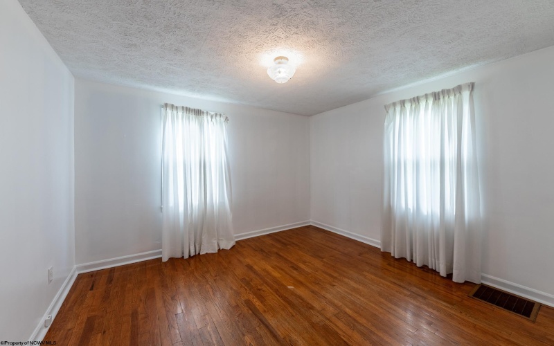 113 Miller Road, Kingwood, West Virginia 26537, 3 Bedrooms Bedrooms, 6 Rooms Rooms,2 BathroomsBathrooms,Single Family Detached,For Sale,Miller,10160626