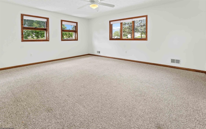 2626 Stewartstown Road, Morgantown, West Virginia 26508, 5 Bedrooms Bedrooms, 15 Rooms Rooms,4 BathroomsBathrooms,Single Family Detached,For Sale,Stewartstown,10160624