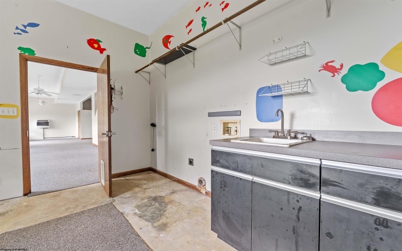 2626 Stewartstown Road, Morgantown, West Virginia 26508, 5 Bedrooms Bedrooms, 15 Rooms Rooms,4 BathroomsBathrooms,Single Family Detached,For Sale,Stewartstown,10160624