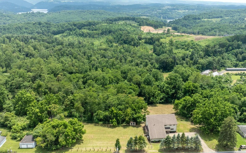 2626 Stewartstown Road, Morgantown, West Virginia 26508, 5 Bedrooms Bedrooms, 15 Rooms Rooms,4 BathroomsBathrooms,Single Family Detached,For Sale,Stewartstown,10160624