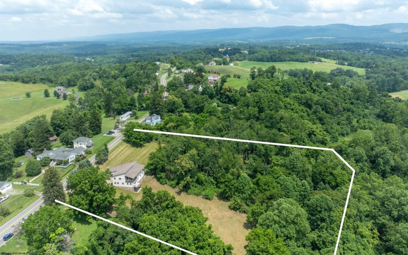 2626 Stewartstown Road, Morgantown, West Virginia 26508, 5 Bedrooms Bedrooms, 15 Rooms Rooms,4 BathroomsBathrooms,Single Family Detached,For Sale,Stewartstown,10160624