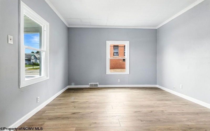 2026 Goff Avenue, Clarksburg, West Virginia 26301, 3 Bedrooms Bedrooms, 6 Rooms Rooms,1 BathroomBathrooms,Single Family Detached,For Sale,Goff,10160623