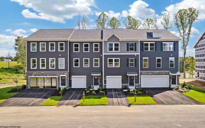 707 Hardman Drive, Morgantown, West Virginia 26501, 3 Bedrooms Bedrooms, 6 Rooms Rooms,3 BathroomsBathrooms,Residential Rentals,For Rent,Hardman,10160630