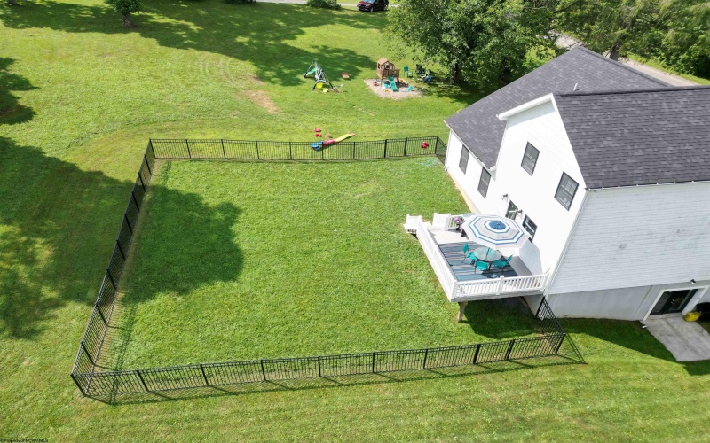 182 Sanford Road, Fairmont, West Virginia 26554, 4 Bedrooms Bedrooms, 10 Rooms Rooms,3 BathroomsBathrooms,Single Family Detached,For Sale,Sanford,10160634