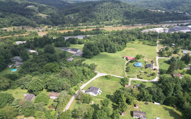 182 Sanford Road, Fairmont, West Virginia 26554, 4 Bedrooms Bedrooms, 10 Rooms Rooms,3 BathroomsBathrooms,Single Family Detached,For Sale,Sanford,10160634