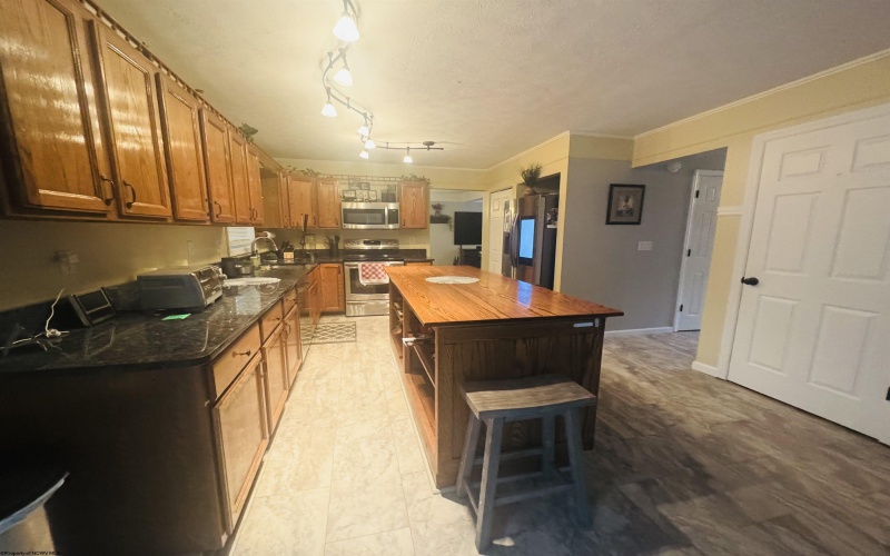 3208 Lemley Street, Morgantown, West Virginia 26508, 4 Bedrooms Bedrooms, 8 Rooms Rooms,2 BathroomsBathrooms,Single Family Detached,For Sale,Lemley,10160631