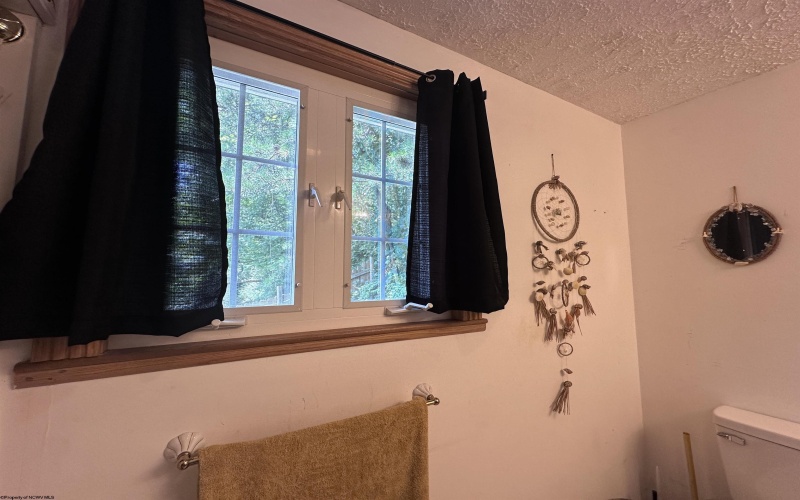 1624 Crystal Lake Road, West Union, West Virginia 26456, 2 Bedrooms Bedrooms, 5 Rooms Rooms,1 BathroomBathrooms,Single Family Detached,For Sale,Crystal Lake,10160633