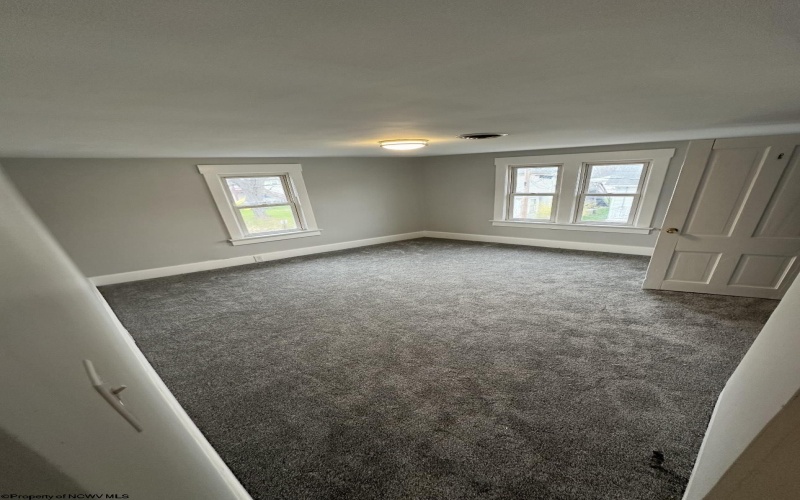352 Dunkard Avenue, Westover, West Virginia 26501, ,Multi-unit/income,For Sale,Dunkard,10160650