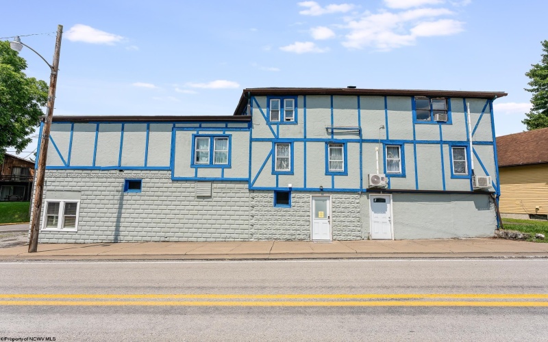 352 Dunkard Avenue, Westover, West Virginia 26501, ,Multi-unit/income,For Sale,Dunkard,10160650