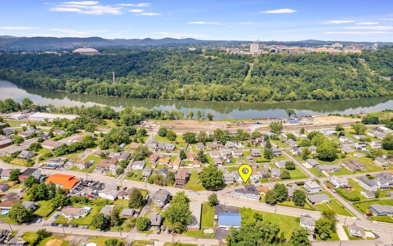 352 Dunkard Avenue, Westover, West Virginia 26501, ,Multi-unit/income,For Sale,Dunkard,10160650