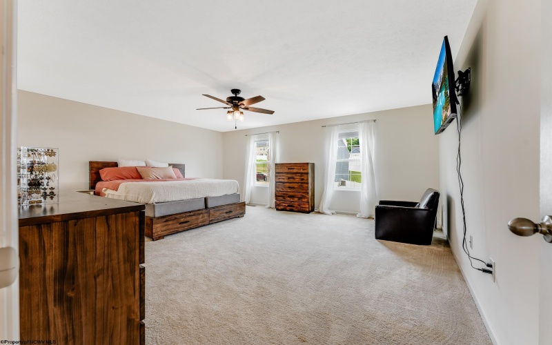 264 Tide Way, Morgantown, West Virginia 26508, 4 Bedrooms Bedrooms, 7 Rooms Rooms,3 BathroomsBathrooms,Single Family Detached,For Sale,Tide,10160639