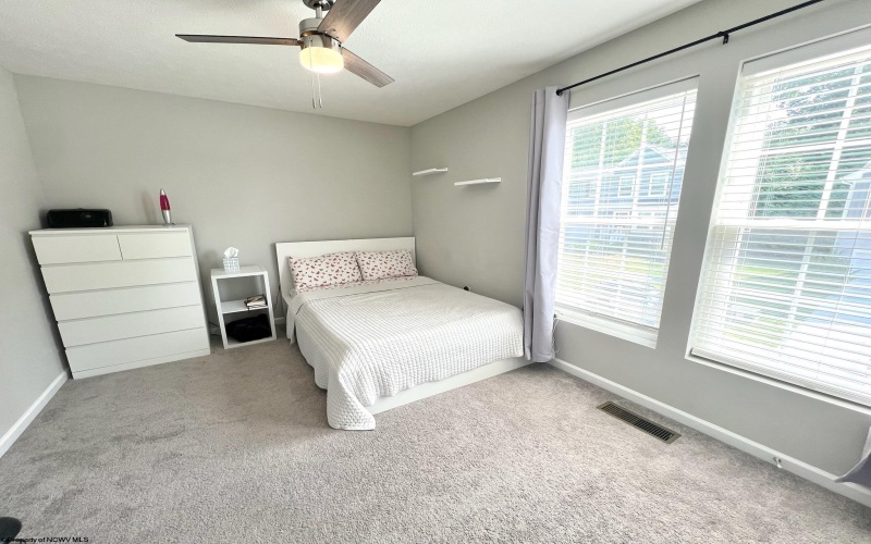104 Bur Oak Lane, Morgantown, West Virginia 26508, 4 Bedrooms Bedrooms, 8 Rooms Rooms,2 BathroomsBathrooms,Single Family Detached,For Sale,Bur Oak,10160645