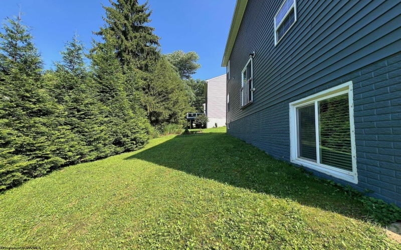 104 Bur Oak Lane, Morgantown, West Virginia 26508, 4 Bedrooms Bedrooms, 8 Rooms Rooms,2 BathroomsBathrooms,Single Family Detached,For Sale,Bur Oak,10160645